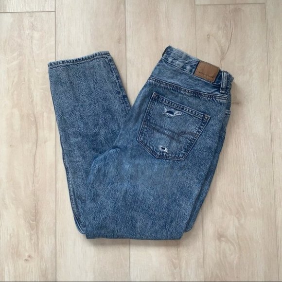 American Eagle Curvy Mom Jeans‎ Women’s Size 6 US Blue Denim High Waisted Ripped - Picture 2 of 10